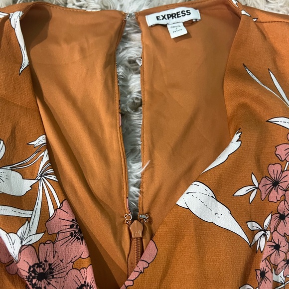 Express Floral Satiny Mini Dress - Picture 8 of 8